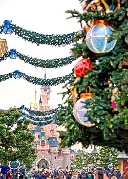 2-denní Vánoční Disneyland, Disney hotel 4*